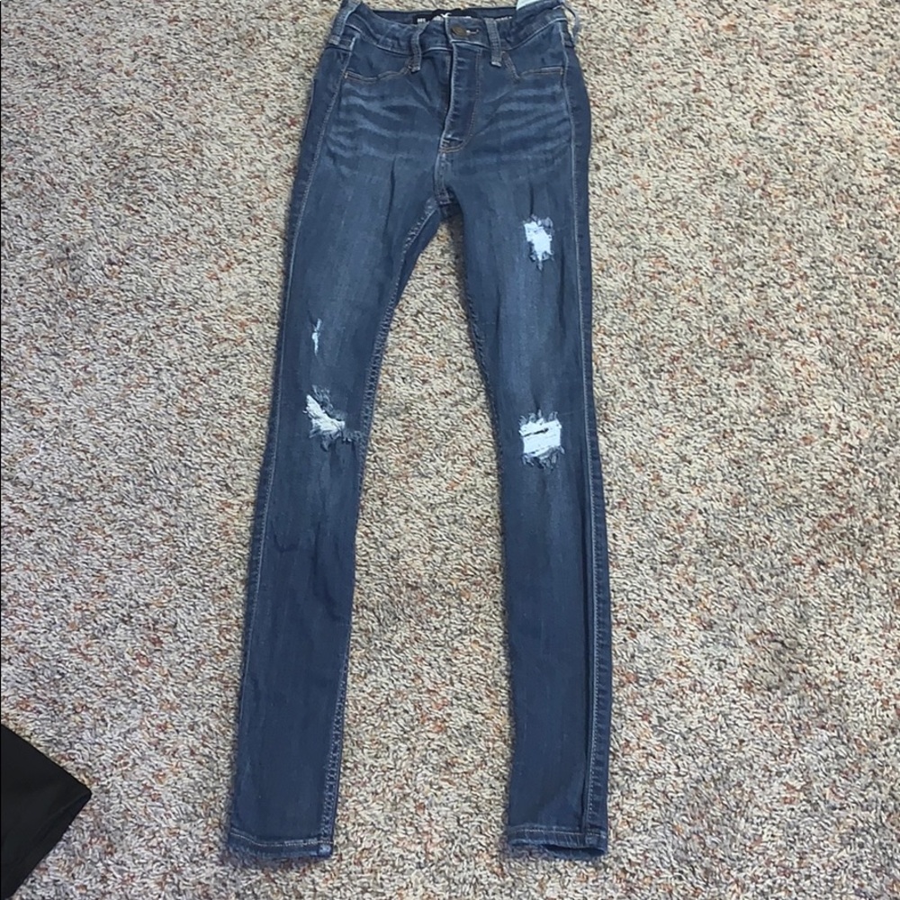 Hollister dark wash high rise jegging jeans !